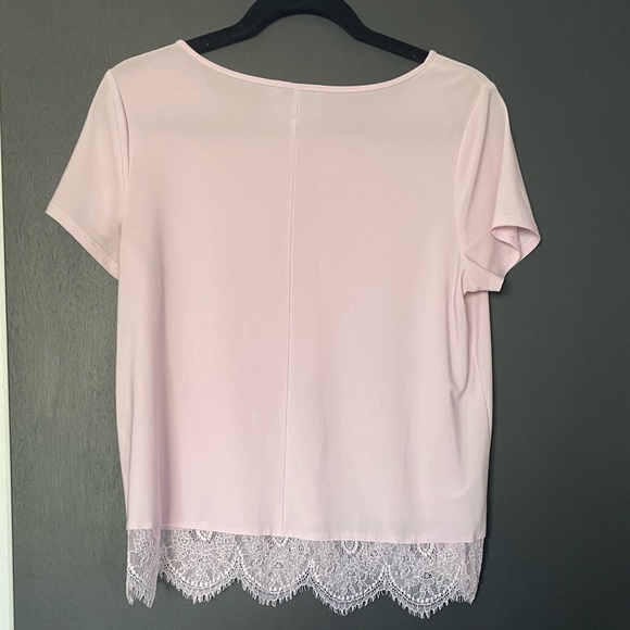 Cece Lilac Lace Trimmed T-Shirt - Size Small - Picture 3 of 3